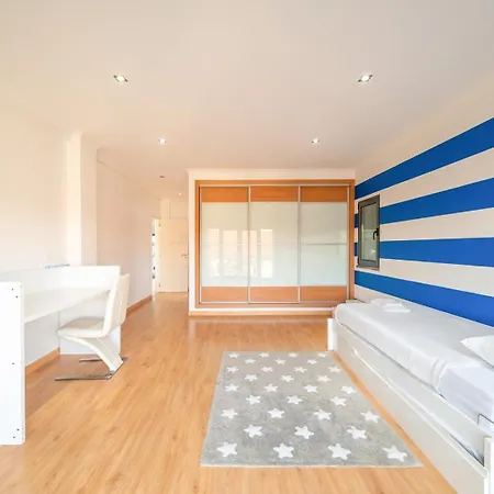 Guestready - Charming Family Retreat With Pool *
