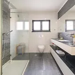 Guestready - Charming Family Retreat With Pool * 阿尔马达