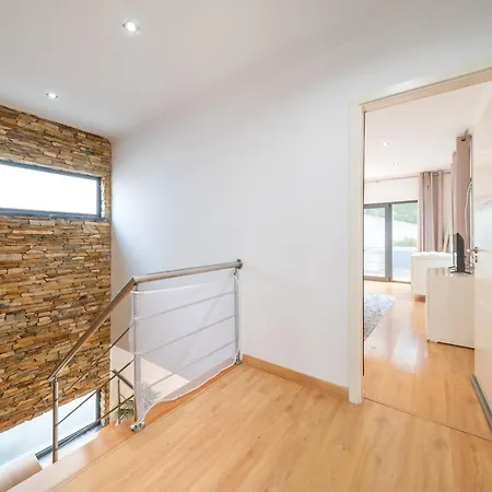 Guestready - Charming Family Retreat With Pool Lägenhet