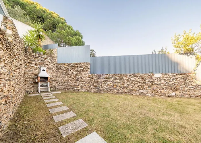 Guestready - Charming Family Retreat With Pool